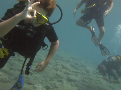 Kids Scuba diving in Rethymno Crete with Atlantis Diving Center2.JPG